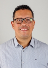PROFESSOR LÉO